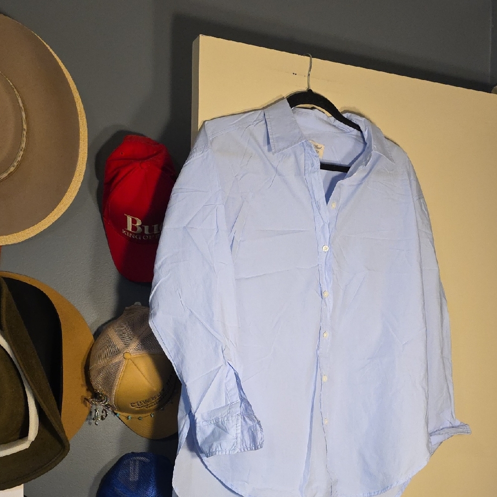 Universal Thread Button Down Flawed - image 1